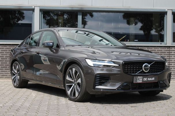 Volvo S60 T8 Plus Dark AWD 335 kW image number 14