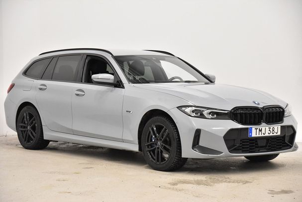 BMW 330e Touring xDrive 216 kW image number 2