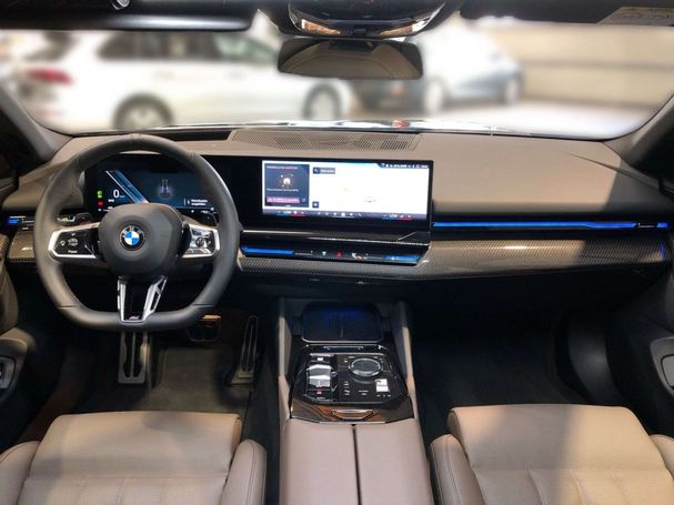 BMW 520i 140 kW image number 12