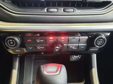 Car image 37