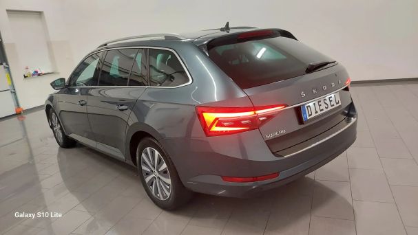 Skoda Superb 2.0 TDI 110 kW image number 4