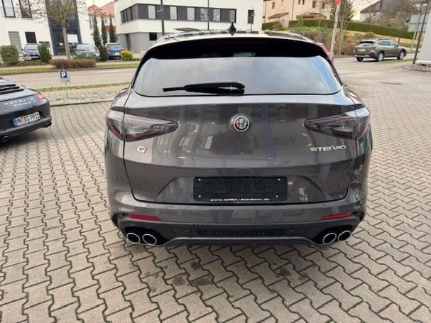 Alfa Romeo Stelvio V6 2.9 Bi-Turbo Quadrifoglio 375 kW image number 8