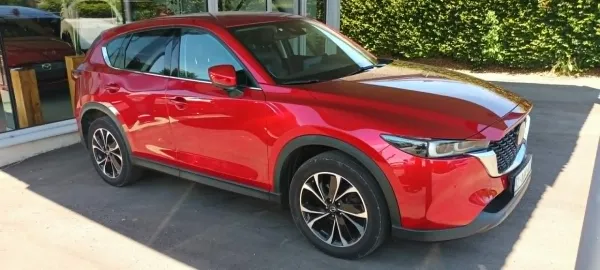 Car image 3