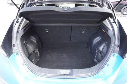 Car image 30