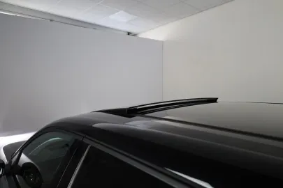 Car image 43