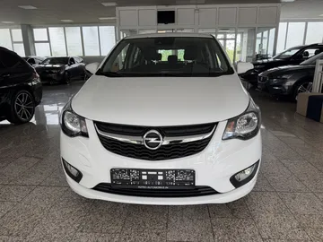 Car image 3