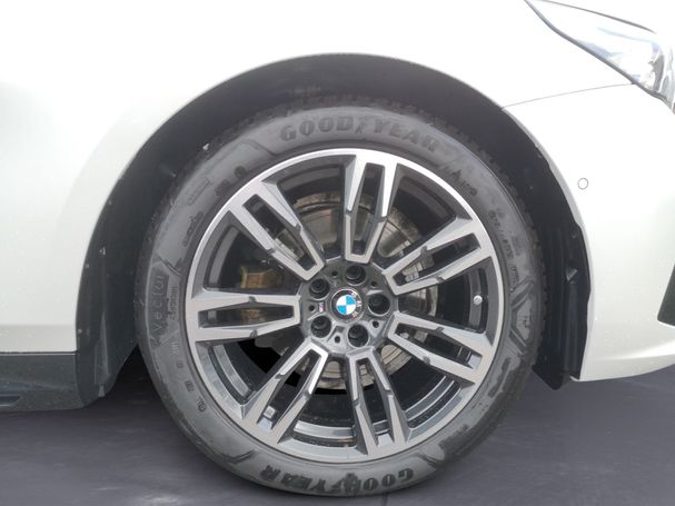 BMW 520d 145 kW image number 13