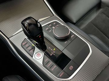 Car image 38