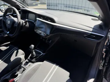 Car image 38