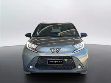 Car image 2