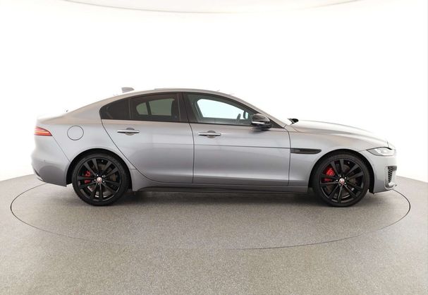 Jaguar XE P250 184 kW image number 3