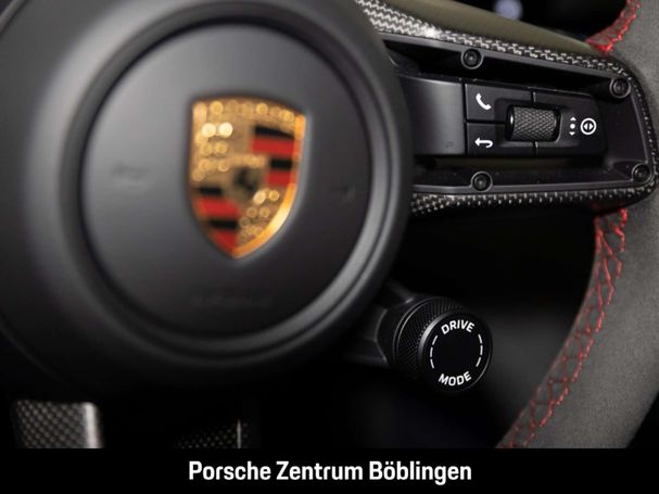 Porsche Taycan GTS 440 kW image number 26