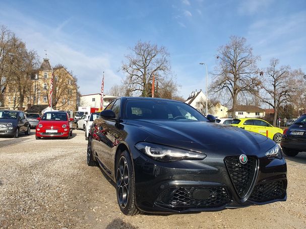 Alfa Romeo Giulia 2.0 Turbo 16V AT8-Q4 Veloce 206 kW image number 2