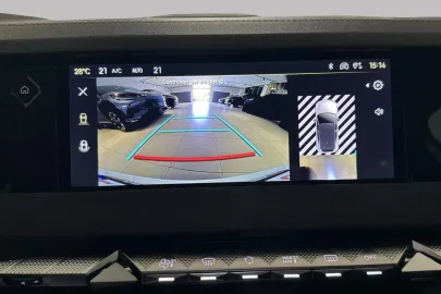 Car image 25