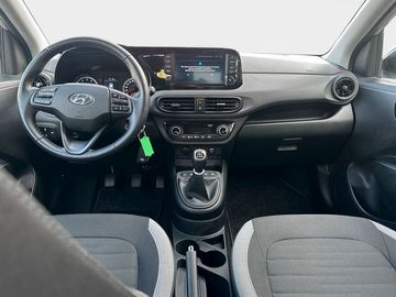 Car image 10