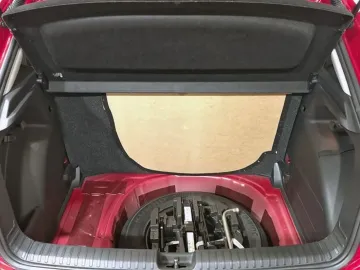 Car image 33