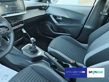 Car image 21