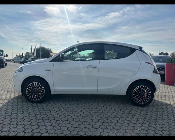 Lancia Ypsilon 51 kW image number 4