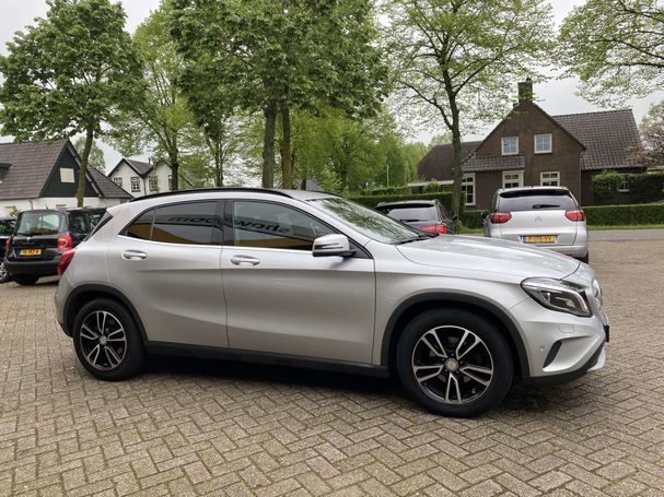 Mercedes-Benz GLA 200 115 kW image number 2