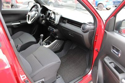 Car image 21