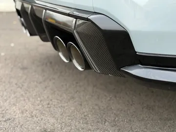 Car image 27