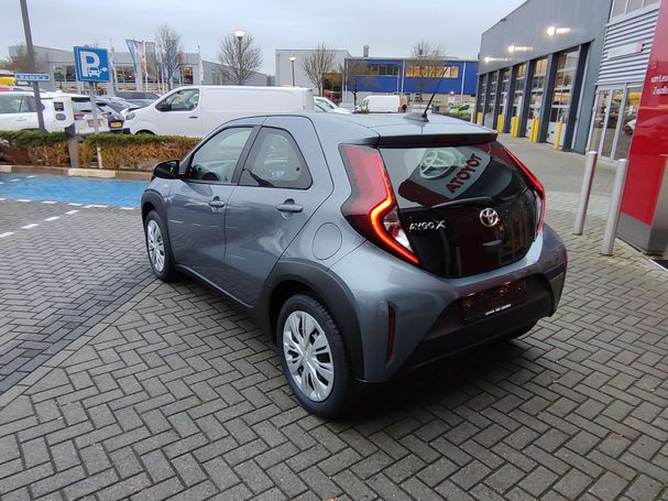 Toyota Aygo X 1.0 VVT-i CVT 53 kW image number 2