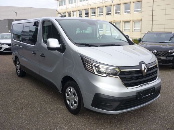 Renault Trafic Grand Blue dCi 150 Life EDC 110 kW image number 2