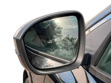 Car image 49