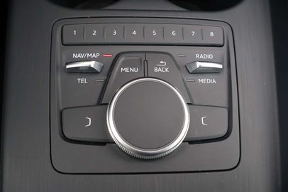 Car image 36