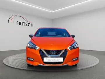 Car image 3