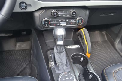 Car image 33