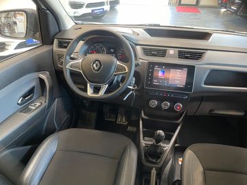 Car image 32