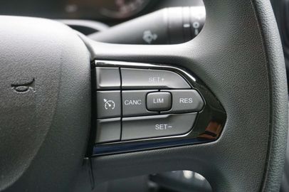 Car image 33