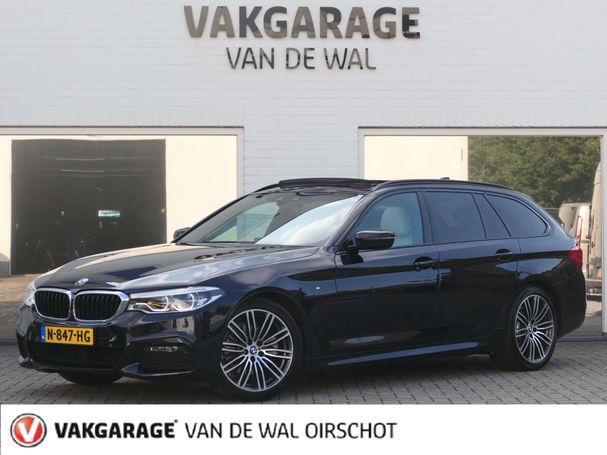 BMW 520i Touring M Sport 135 kW image number 1