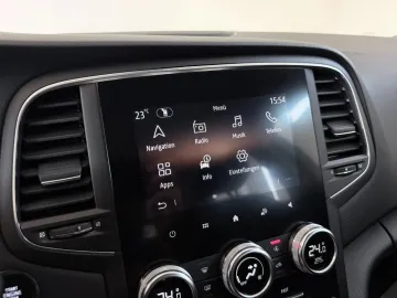 Car image 40