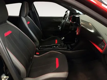 Car image 28