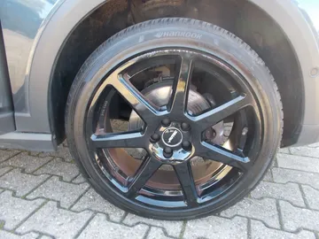 Car image 39