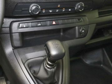 Car image 35