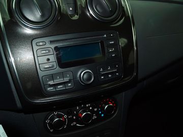 Car image 26