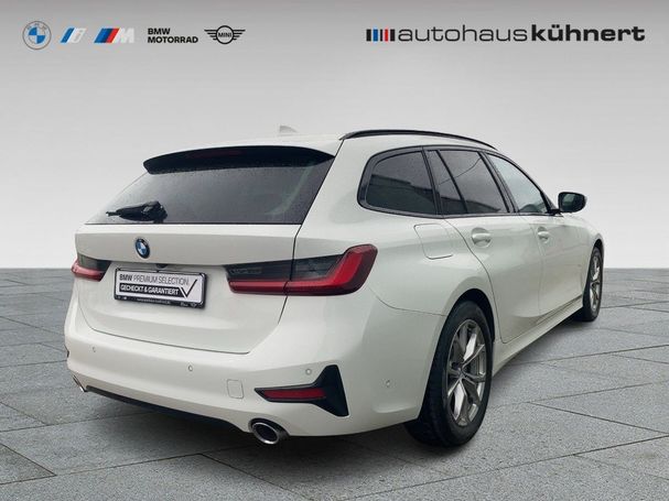 BMW 330i Touring xDrive Sport Line 190 kW image number 3