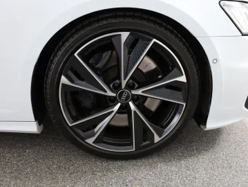 Car image 38