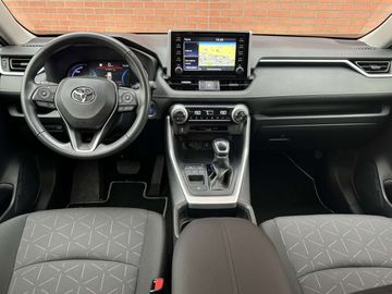 Car image 14