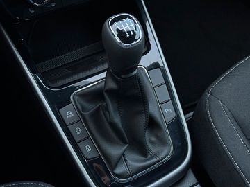 Car image 24