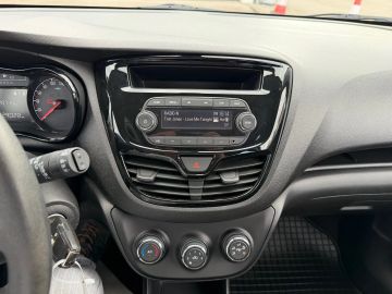 Car image 26