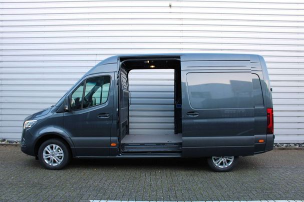 Mercedes-Benz Sprinter 319 RWD 140 kW image number 24