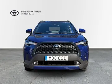 Car image 2