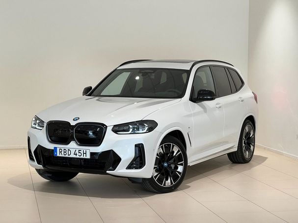 BMW iX3 210 kW image number 1