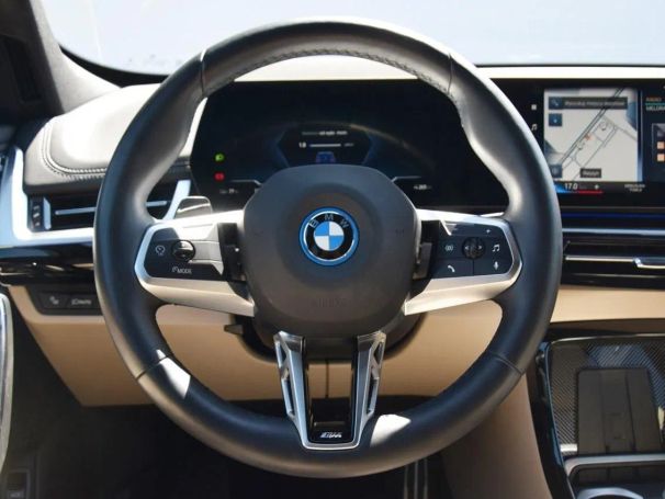 BMW iX1 230 kW image number 8