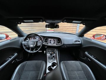 Car image 26