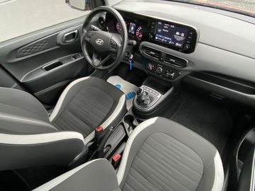 Car image 13